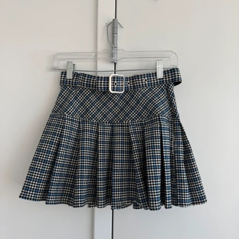 Women's Blue Plaid Belted Pleated Skirt - Picture 2 of 4